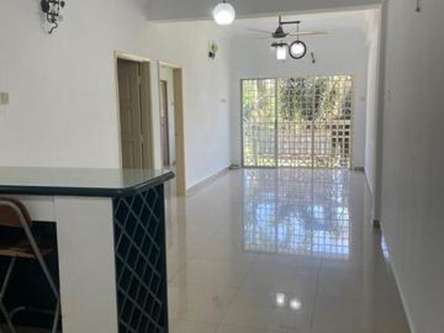Vista Indah Putra Apartment Bayu Perdana Klang