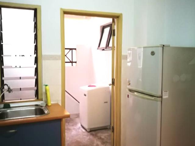 vista komanwel a, condominium