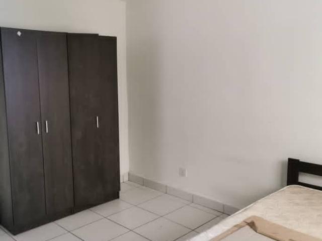 vista komanwel a, penthouse
