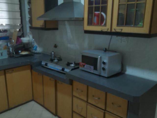 vista komanwel c, condominium