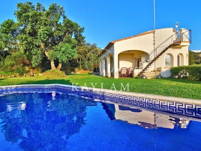 Vista Mar Esta elegante residencia de estilo clásico español. 194m² Castell Platja d'Aro
