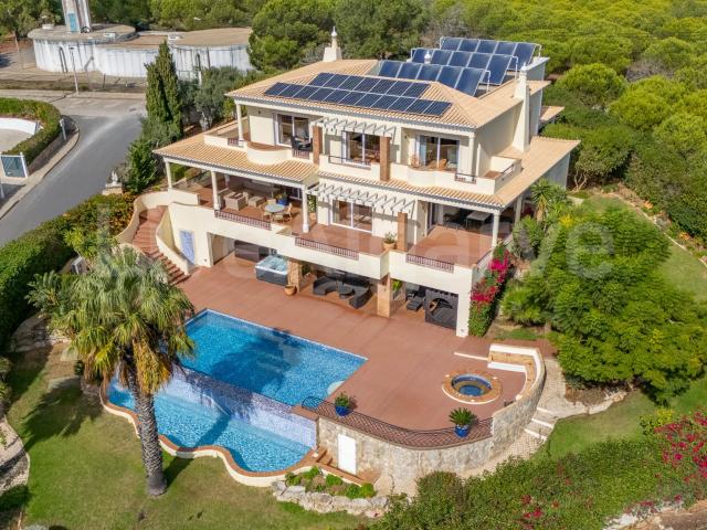 Vista Mar | Luxuosa Villa Gran T T3+2 em Praia da Luz para V. 782m² Lagos