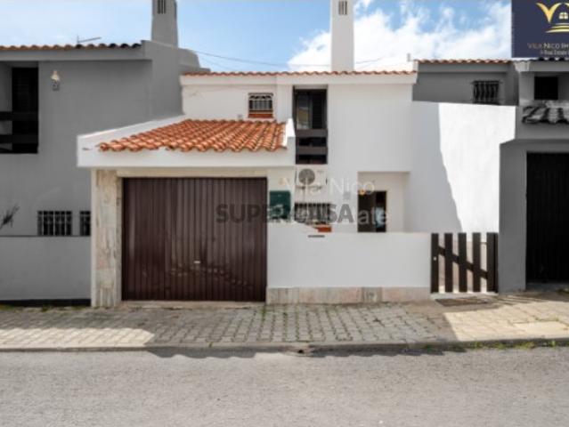 Vista Mar, Luz Natural e o Estilo de Vida que Sempre Imaginou | Moradia T2 em Albufeira