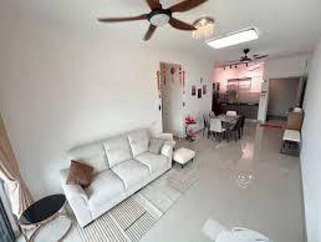 Vista Millennium Condo Puchong Perdana near LRT Cash Back Mid Floor