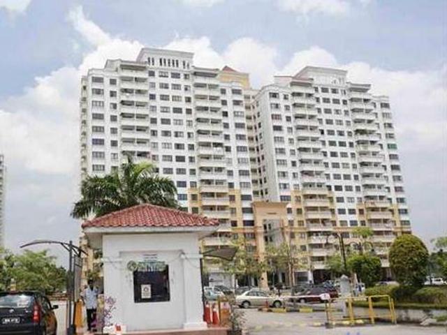 Vista Millennium Condominium 970sqf Puchong 1 car park bumi lot tittle