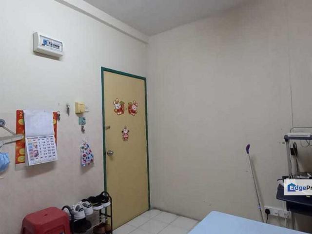 Vista Pinggiran, Taman Pinggiran Putra