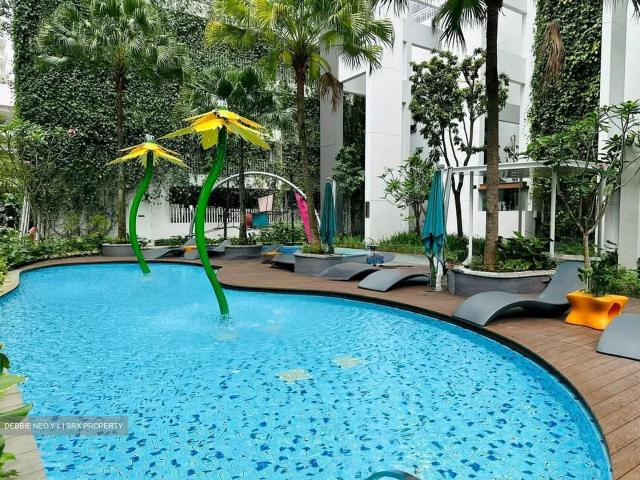 Vista Residences D12, Condominium