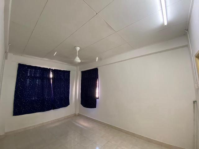 Vista Seri Alam 3 bed 2 bath Masai Good condition