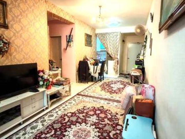 Vista Seri Alam Apartment For Sale 1st Floor Full loan Unit