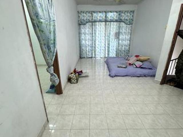 Vista Seri Alam For Sale With Balcony