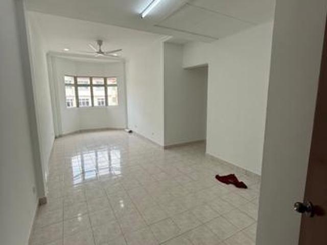 Vista Seri Alam Masai RENOVATED For SaleNON BUMI BELOW MARKET