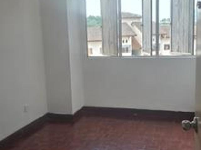 Vista Seri Putra Apartment