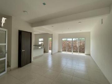 VISTALTA RESIDENCIAL, Casa en VENTA con ROOF GARDEN y estancia de TV, con seguridad, en Boca del Rio