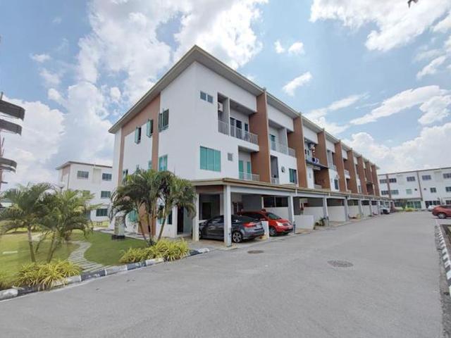 Vision Height 1 Townhouse Lower Unit Corner
