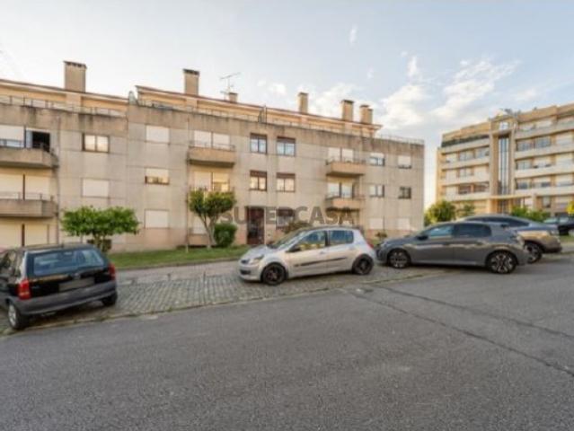 Visitas: 30/05/2026 das 15:00 às 17:00.Apartamento T3 recuado para venda, oferecendo total privacidade e exclusividade