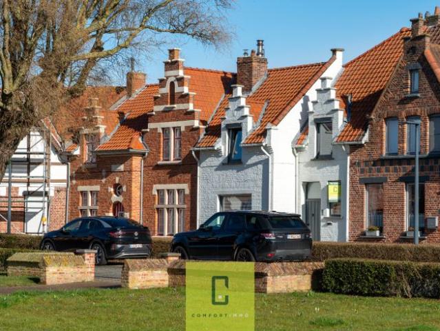 visserswoning met garage en tuin