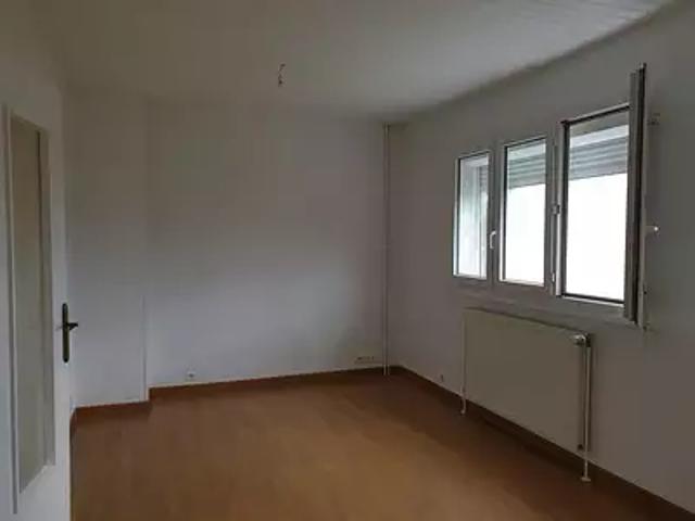 Vittel 88800 Location maison 5 pièces t5