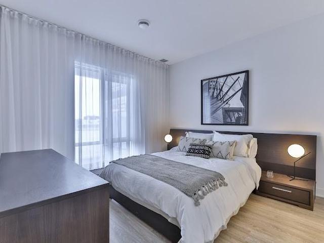 Vita Phase I 2 Bedroom Apartment for Rent at 2505 Boul Marcel Laurin, Montréal, QC H4R 0R7 Norvick