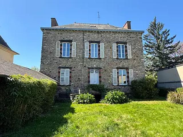 Vitré 35500 Achat / Vente maison 8 pièces t8 au dernier étage terrasse