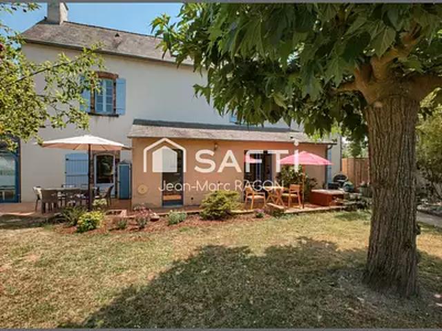 Vitré 35500 Achat / Vente maison 9 pièces t9 terrasse parking
