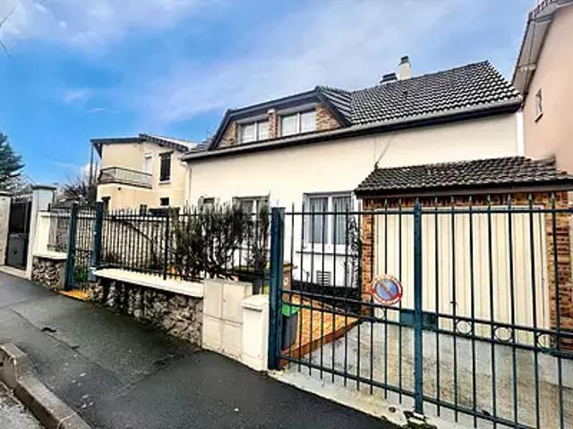 Vitry sur Seine 94400 Achat / Vente maison 5 pièces t5 au dernier étage cave