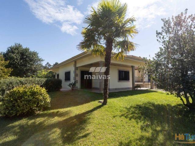 Viva o melhor de Amares Moradia em Lago | 26084063540