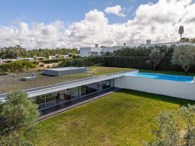 Viva o Sonho da Costa de Prata: Villa de luxo perto de golfe. 250m² Vau