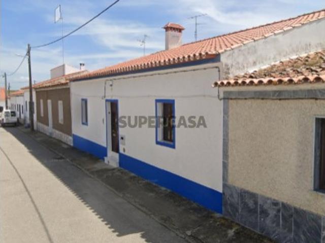 Viva com qualidade no coração do Alentejo A sua nova moradia na Aldeia da Granja espera por si!