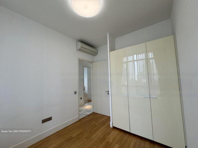 Viva D11, Condominium