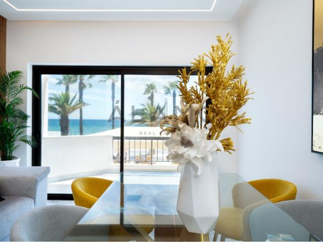 Viva em Frente ao Mar Elegante Apartamento T3 Totalmente Remodelado