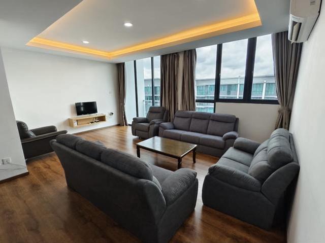 Viva Jazz Suite 2near Swinburnelodge Borneo super prime area