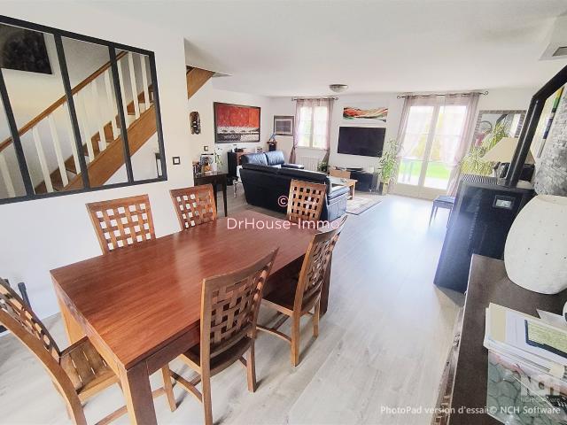 Vivable De Plain Pied ! Grandes Pieces ! Individuelle ! Sect. 106m² La Chapelle en Serval