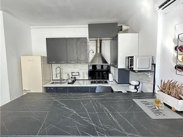 Vivalia 3 camere parter curte parcare subterana