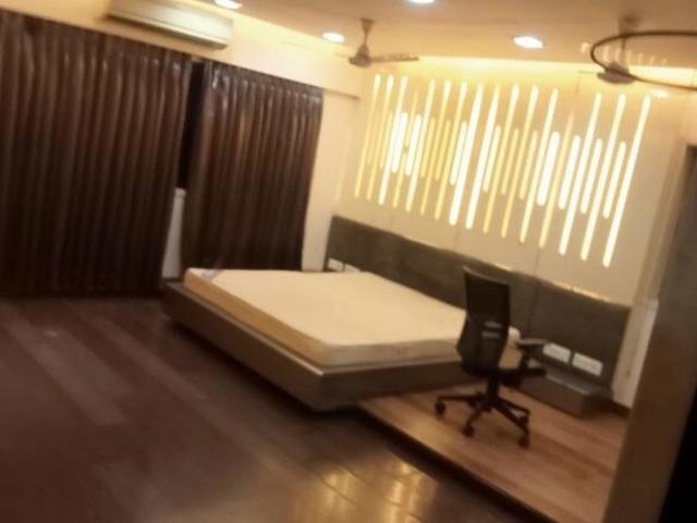 Vivanta 3 Bedroom 2500 Sq. Ft. Apartment in Vesu Surat Listing ID: #10055