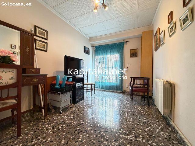 Vive a lo grande en Santa Rosa: 3º con ascensor, gran vestidor y terraza acogedora