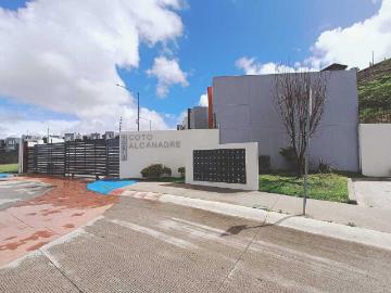 Vive cerca de todo, casa en renta en La Rioja! Colinas de California