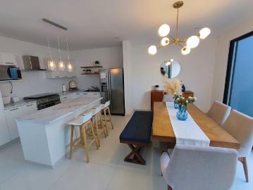 ¡Vive con comodidad, amplitud y excelente ubicación en Santa Imelda!