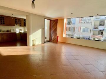 ¡Vive con comodidad y seguridad en la Urb. Colegio de Ingenieros!
