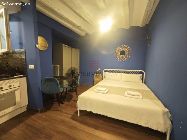 Vive el encanto del Barrio Gótico en este funcional loft