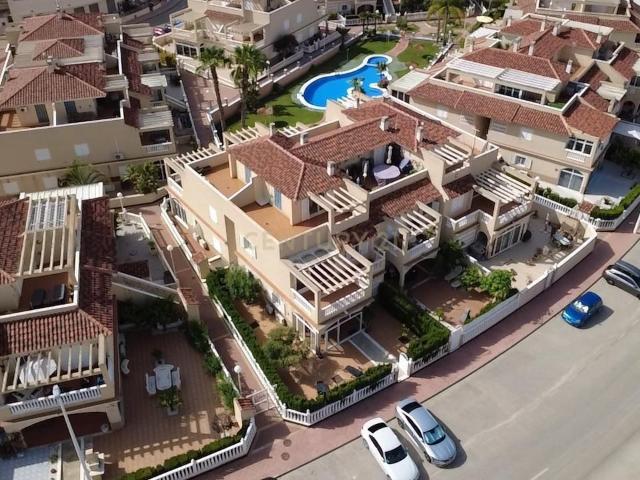 Vive el estilo mediterráneo en Zeniamar 5, Orihuela Costa