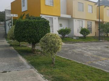 VIVE EN CASA