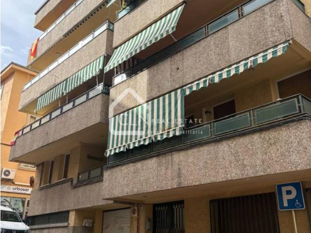 Vive en el corazón de San Lorenzo de El Escorial – amplitud, luz y una ubicación inmejorable