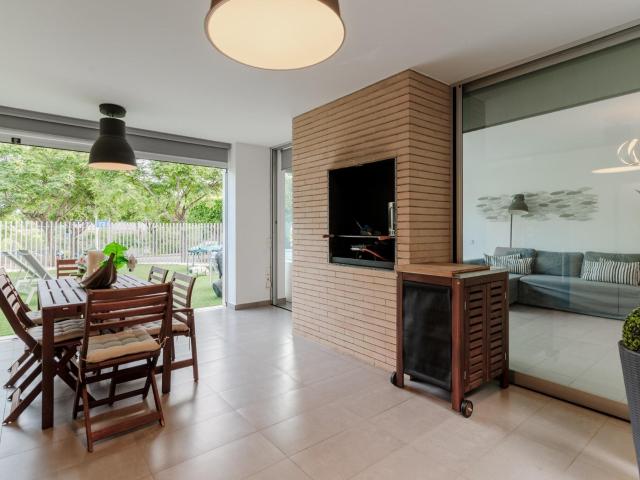 ¡Vive en el Paraíso! Planta Baja en Residencial Torre Bellve. 108m² Oropesa