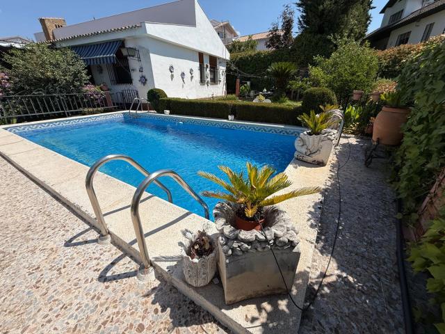 ¡VIVE EN LA SIERRA DE CÓRDOBA! CHALET CON PISCINA EN BRILLANTE–CALASANCIO
