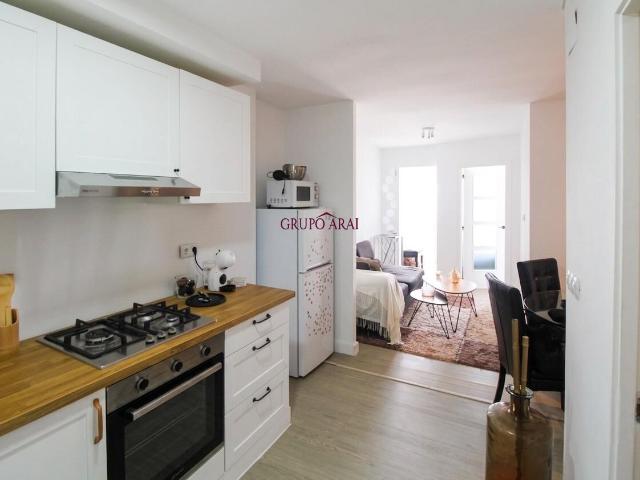 Vive en PAU 5: Se alquila apartaestudio con dormitorio independiente y despacho, a pocos minutos de la Playa de San Juan