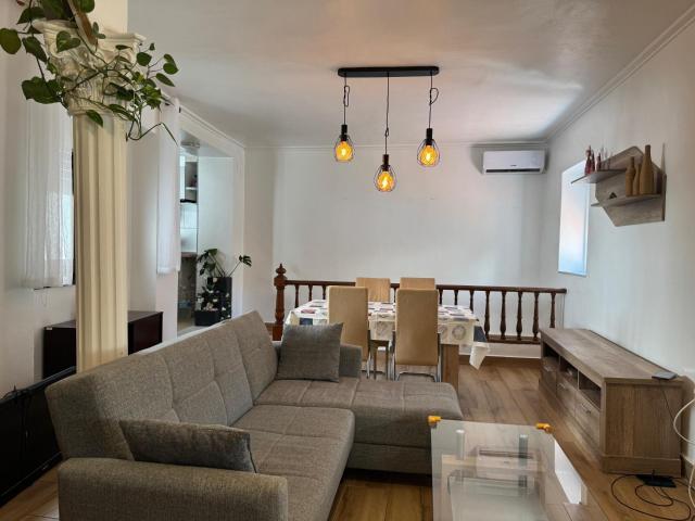 ¡Vive en una casa con encanto en pleno casco antiguo de Oliva!