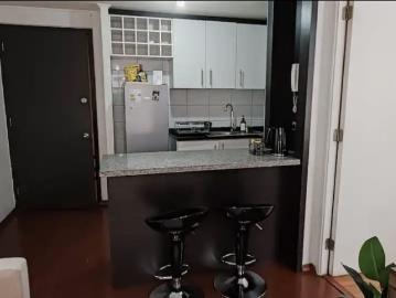Vive Independiente Hoy: Departamento Amoblado en Pleno Santiago Centro
