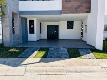 Casa en sector residencial