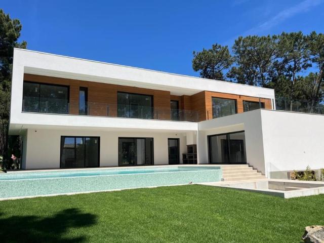 Vivenda de Luxo | Design Contemporâneo | Piscina Privativa |. 320m² Charneca De Caparica