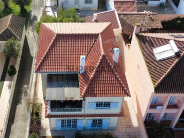 Vivenda T4 Isolada e Mobilada em Grândola Perto do Mar e Lisboa